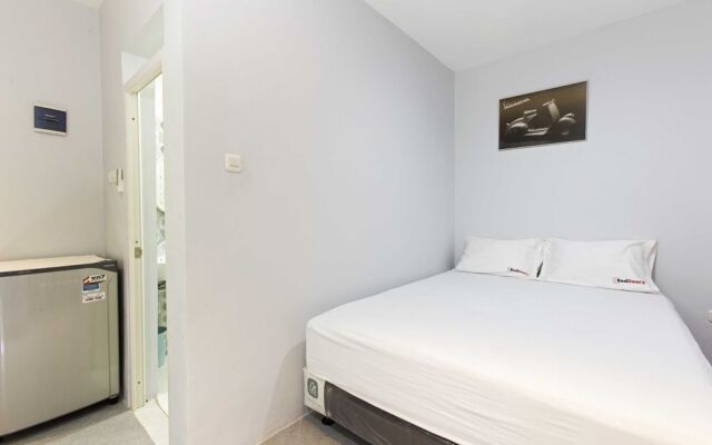 RedDoorz near Arteri Pondok Indah