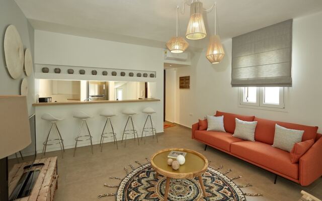 Olivia Sports and Sea