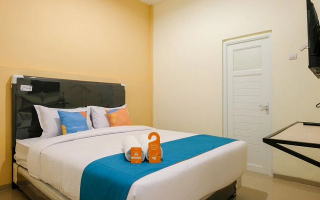 Sans Hotel Beskalan Malioboro – Guest Rooms – Yogyakarta