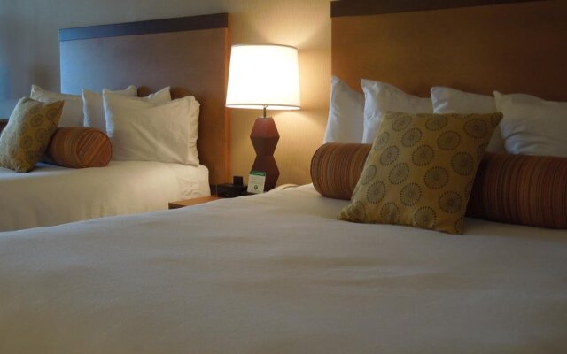 Hallmark Resort - Newport