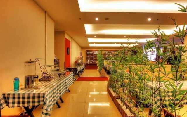 GreenTree Inn Beijing Chaoyang Shilihe Antique City Express Hotel