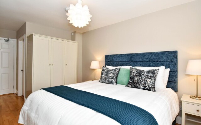 "The Courtyard @ Clifden Boutique Apartments"