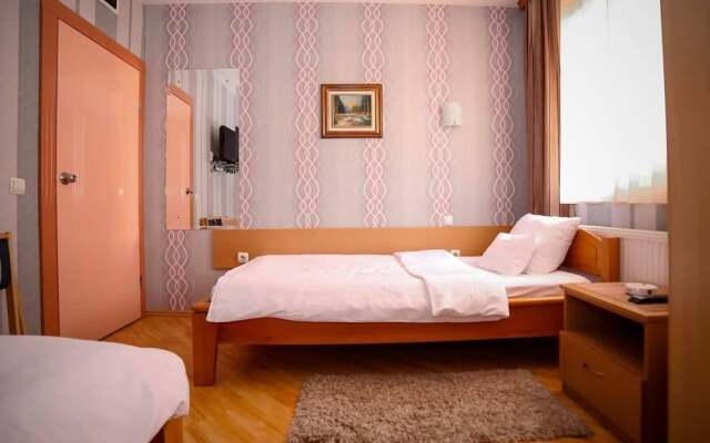 Hotel Radovic