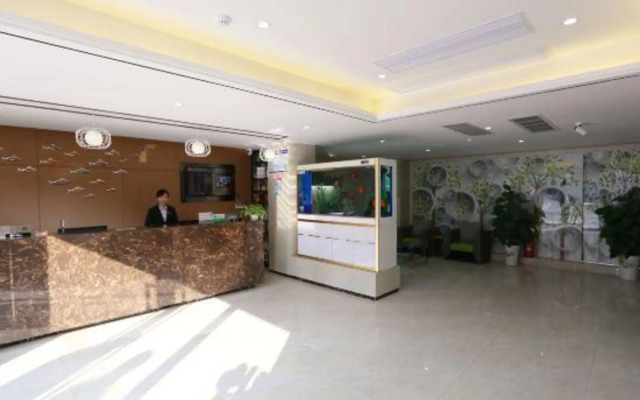 SET Chain Hotel (Xiangyang Qiaoying Yunxing Road)