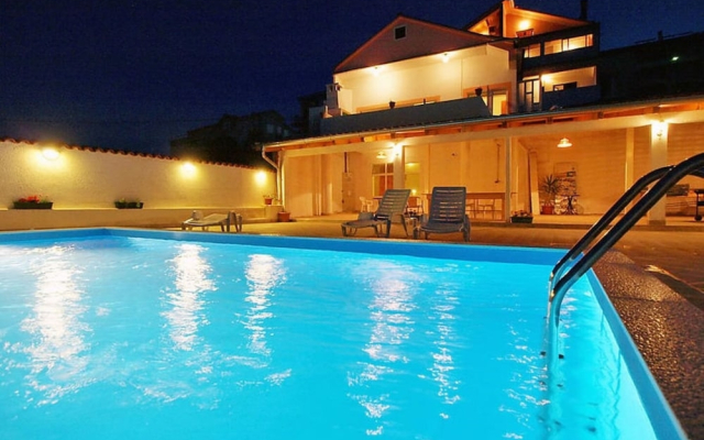 Denko - With Pool - A7