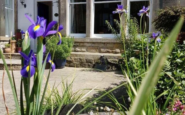 Wynnstay House
