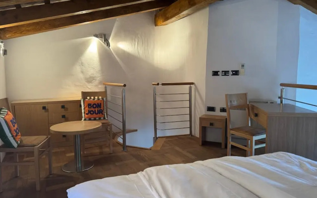 SMARTnoOK Rooms & Apartment