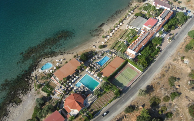 Ilyssion Hotel