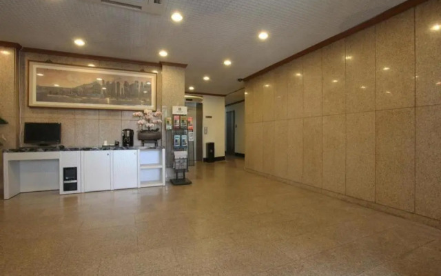 Hotel New World