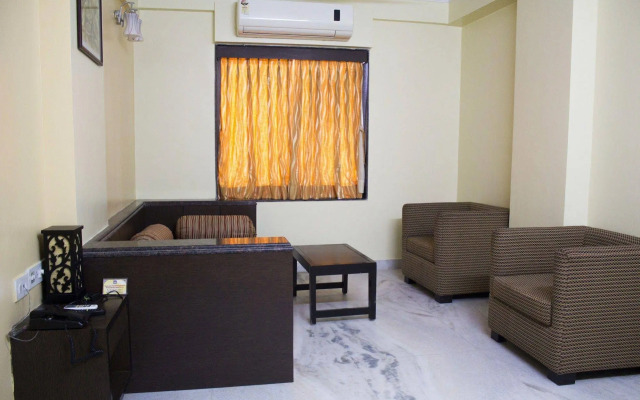 FabHotel Arya International Elgin Road