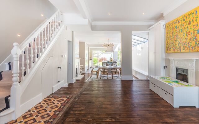 Lavish Nordic Styled Fulham Home by the Thames