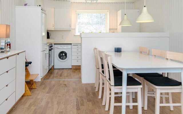 6 Person Holiday Home in Toftlund