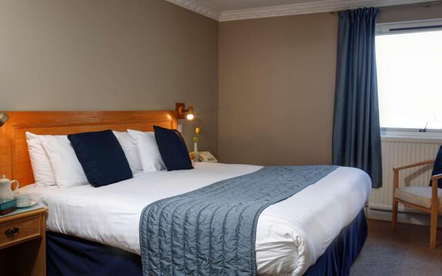 Best Western New Holmwood Hotel