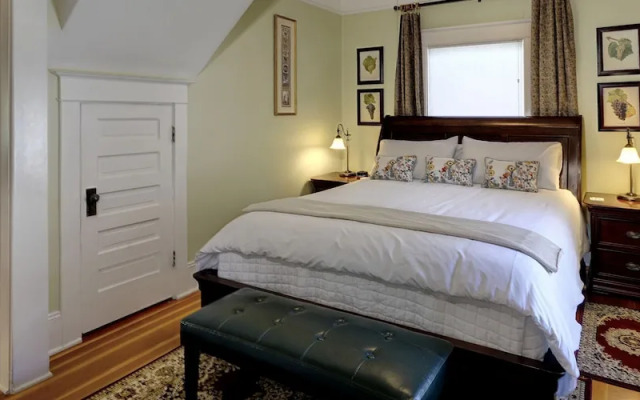 A' Tuscan Estate Bed & Breakfast