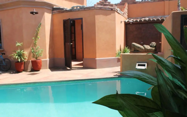 3 Palms Residence