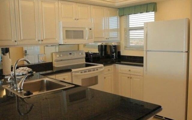 The Charter Club of Marco Beach