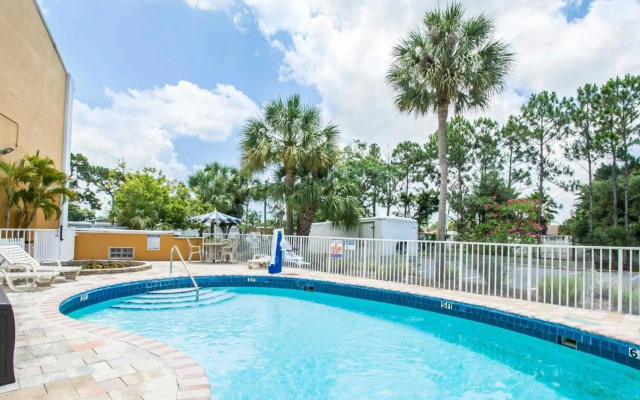 Quality Inn - Near Serenoa Golf Club