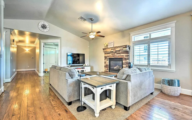 Bellemont Family Home w/ Hot Tub & Playground Set