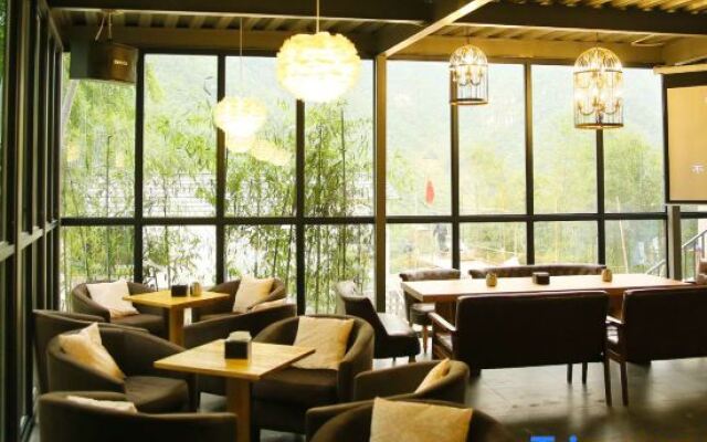 Anji Yinshang Landscape Homestay