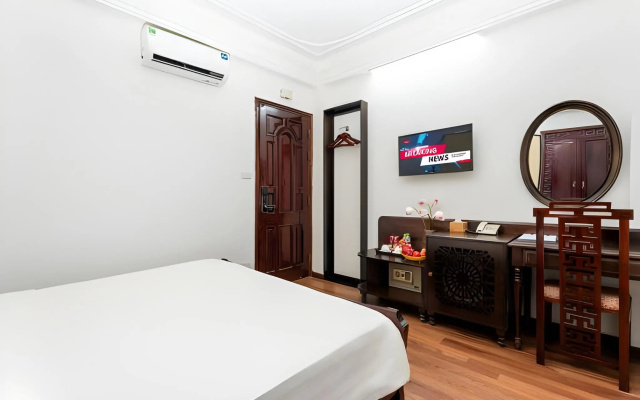 Little Hanoi Hotel – Guest Rooms – Hanoi