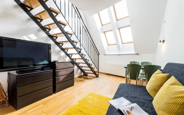 BpR SOHO Boutique Home with AC
