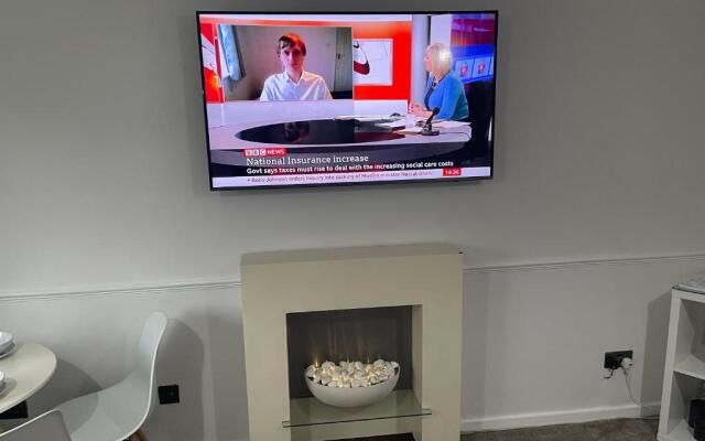 Modern 1 Bed ground floor apartment
