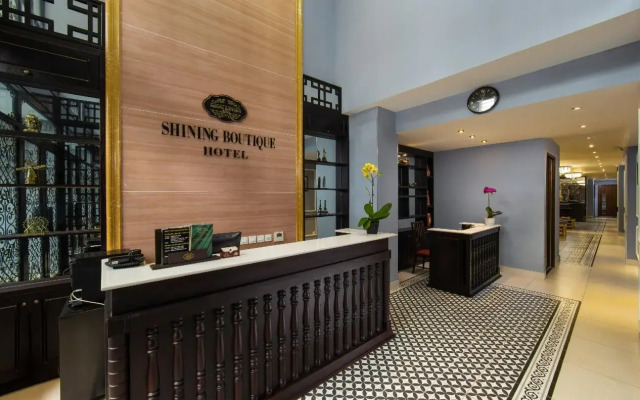 22land Residence Hotel 71 Hang Bong Premium