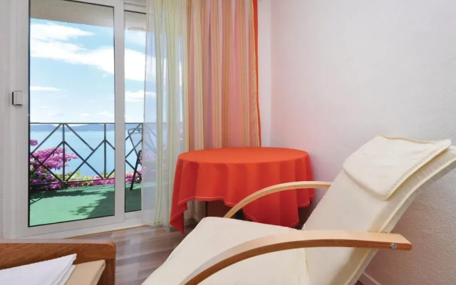 Beautiful Home in Pisak With Wifi and 2 Bedrooms
