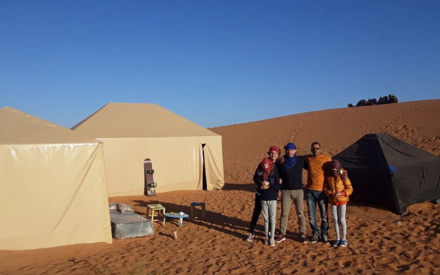 Etoile Camp