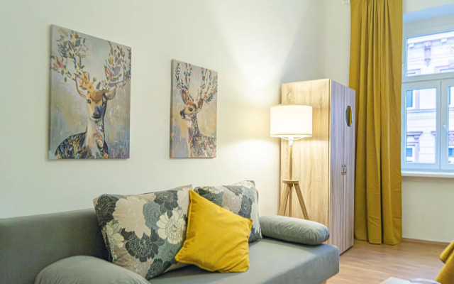 Economy Apartment well connected to the whole city