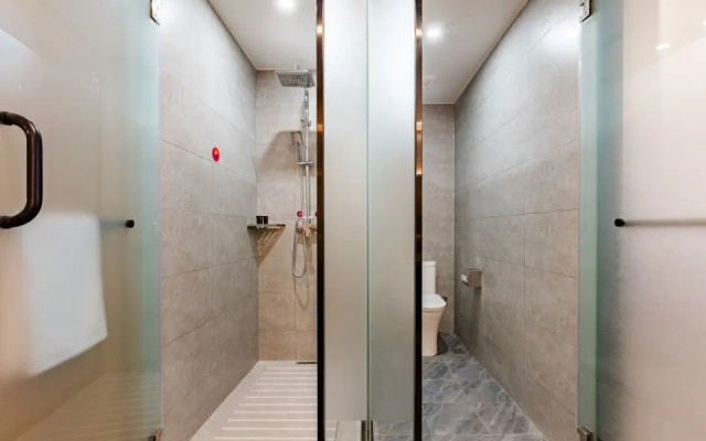 Junyi chain hotel (Xin'an Vocational Education Center store)