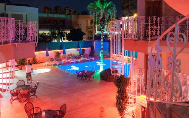 Lanova Hotel