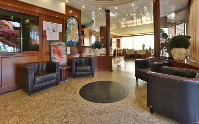 Hotel Bristol