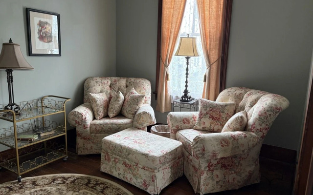 Historic Elegance 3 Bedroom Home