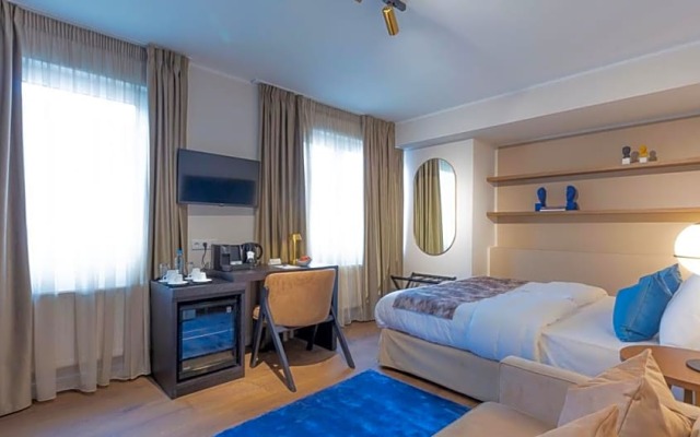 Delphi Hotel & Restaurant