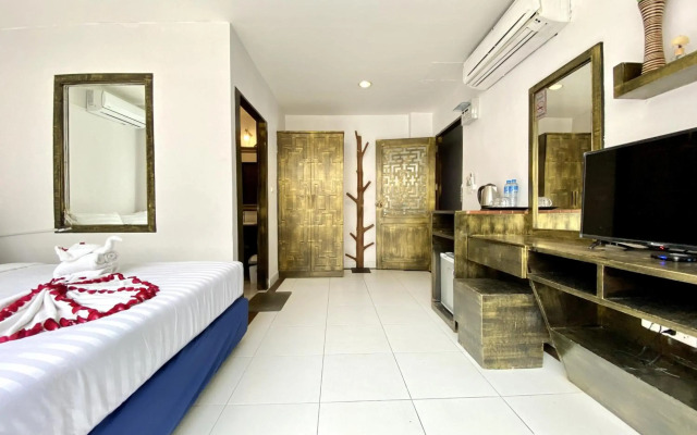 Long Beach Hotel Patong