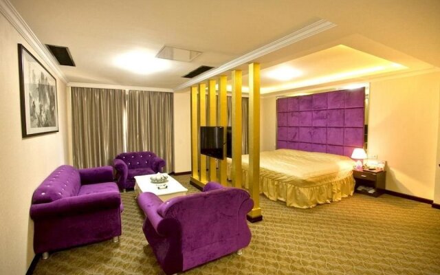 Longkou Yi Ya Business Hotel