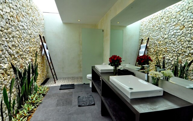 Del Boca Villa