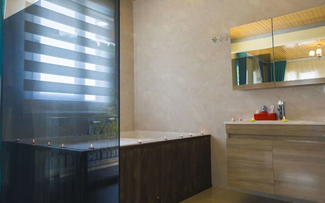 Villa Doga by Akdenizvillam