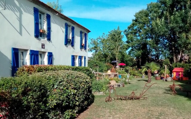 House With one Bedroom in Saint-vincent Puymaufrais, With Enclosed Gar