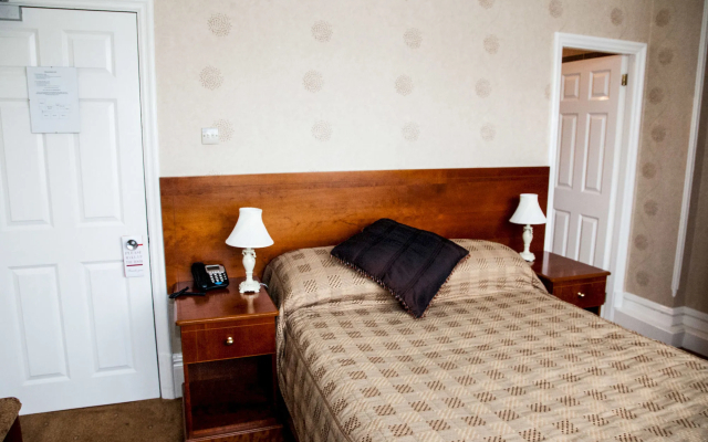 Trivelles Park Hotel