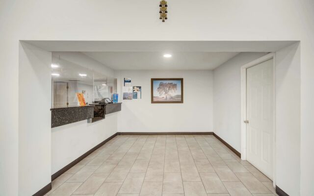 Micasa Inn & Suites