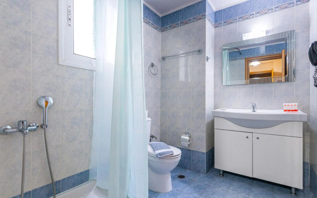 Faros 2 Hotel
