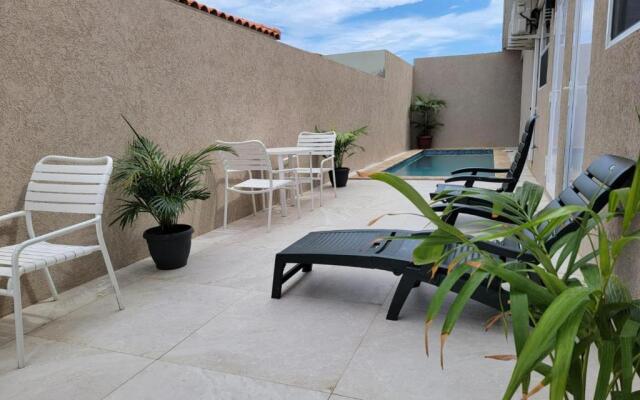 Impeccable 1-bed Apartment in Noord