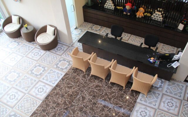 CLV Hotel & Villa