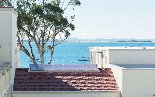 Shoal Bay Road, Barrington, Unit 406