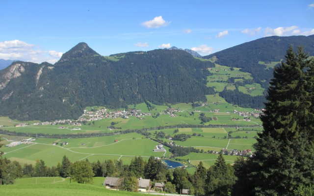 Apartment Klein & Fein