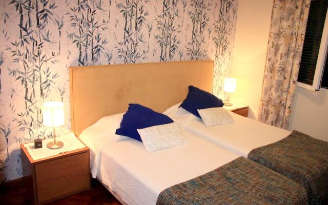 Bungalow with 2 Bedrooms in Sâo Martinho, Funchal, with Wonderful Sea View, Enclosed Garden And Wifi
