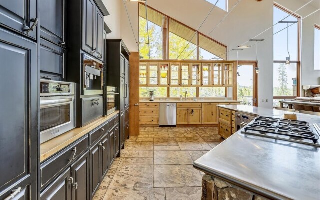 Waterwall House 5 Bedroom Home by Redawning