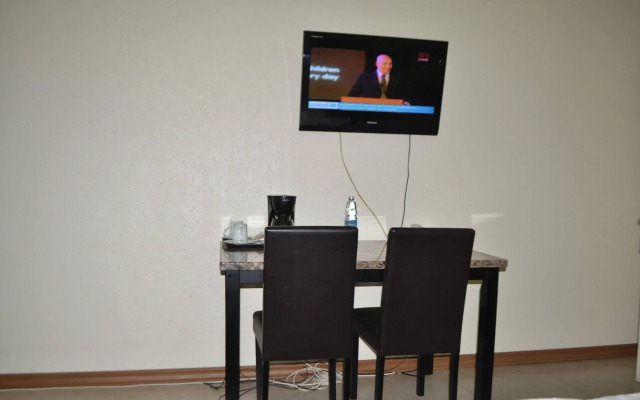 Executive Airport Hotel